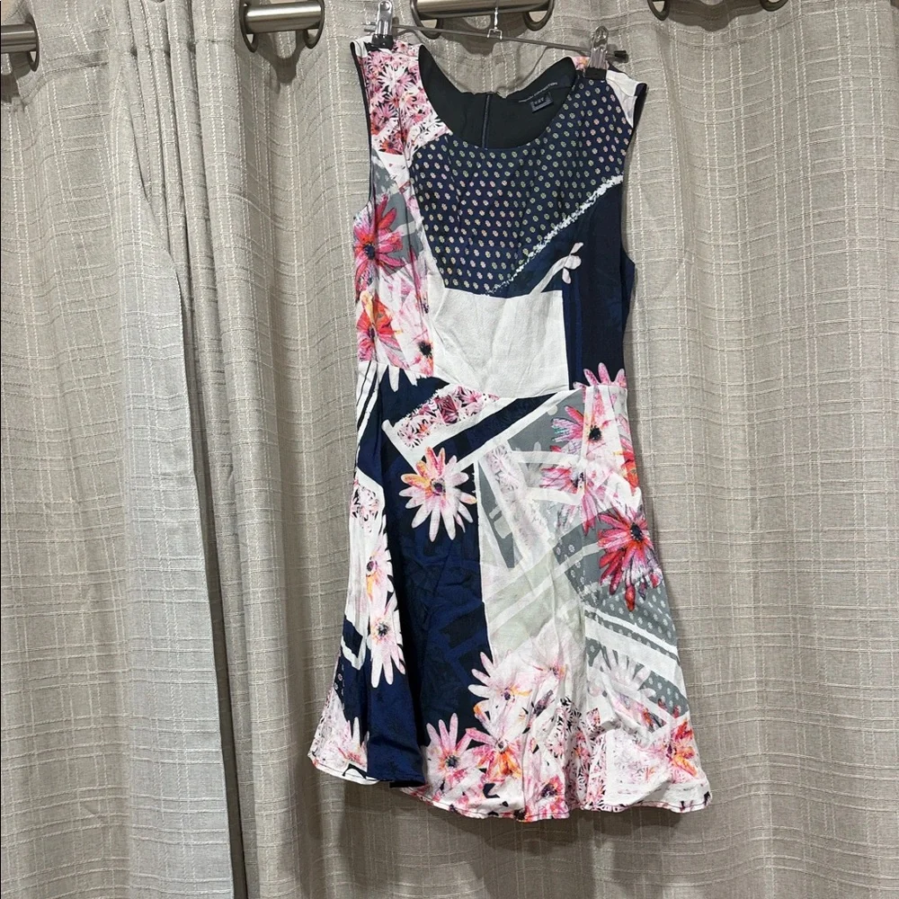 French Connection sleeveless floral and geometric print dress size 6